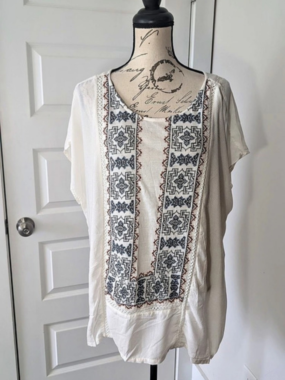 Lucky Brand Embroidered Geometric Tunic in White Size 3X